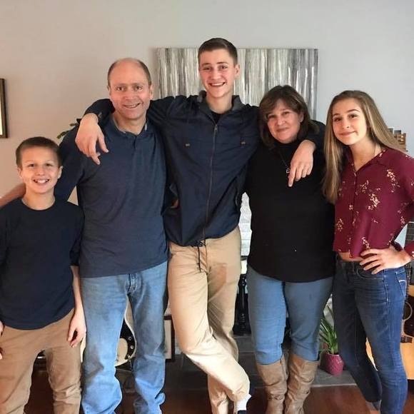 Meet your Posher, Lynn - Picture 1 of 1